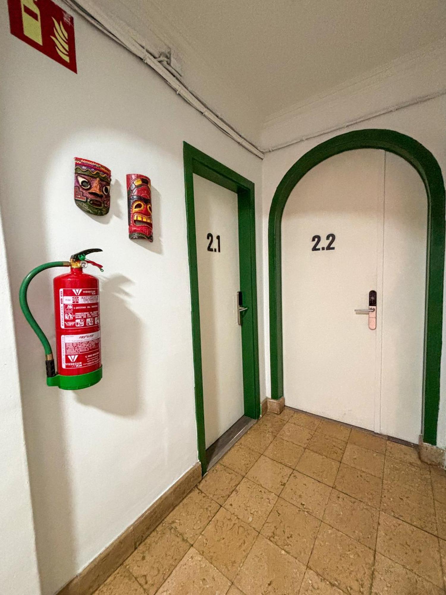 Tarragona Hostel Ngoại thất bức ảnh