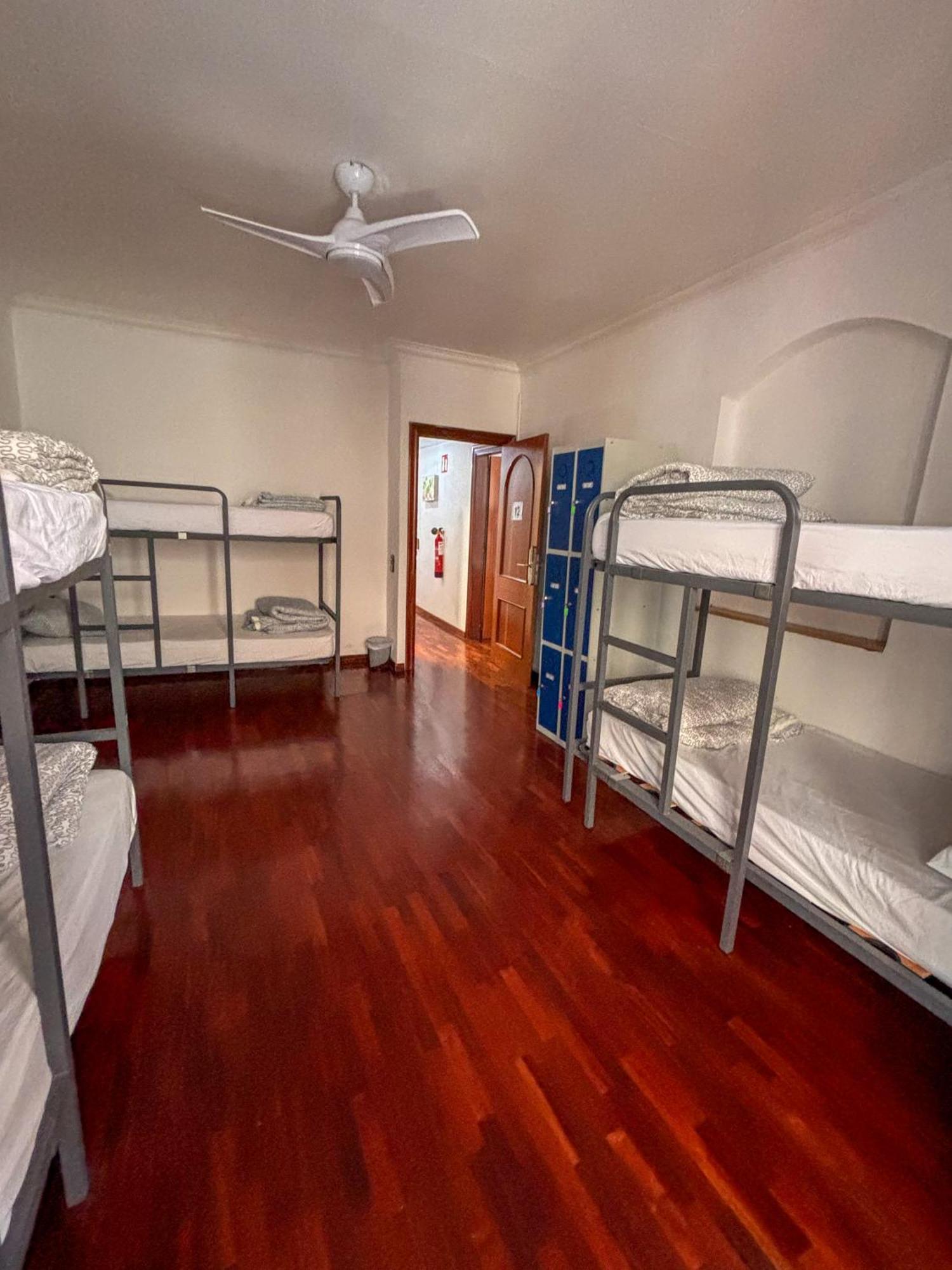 Tarragona Hostel Ngoại thất bức ảnh