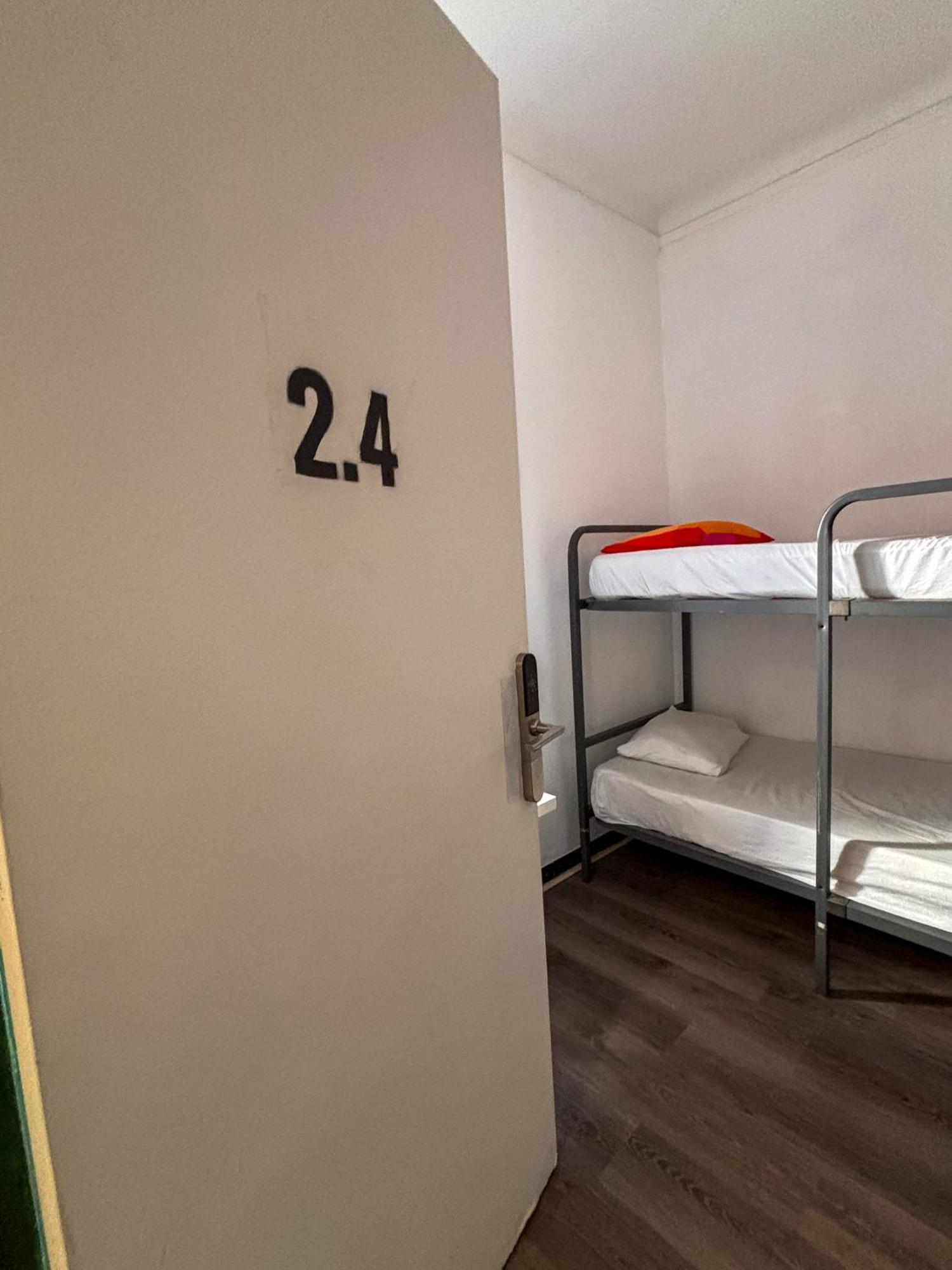 Tarragona Hostel Ngoại thất bức ảnh