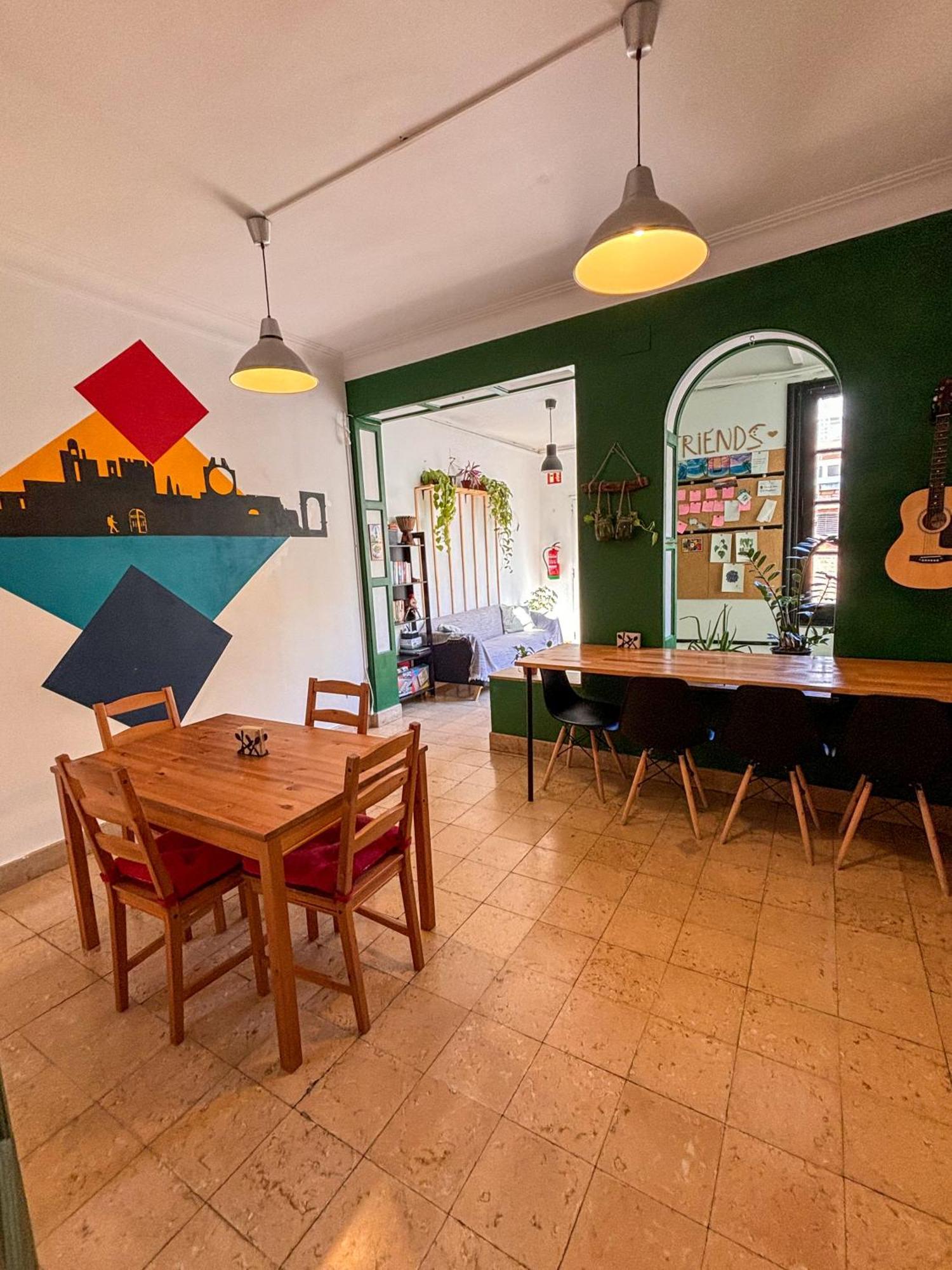 Tarragona Hostel Ngoại thất bức ảnh