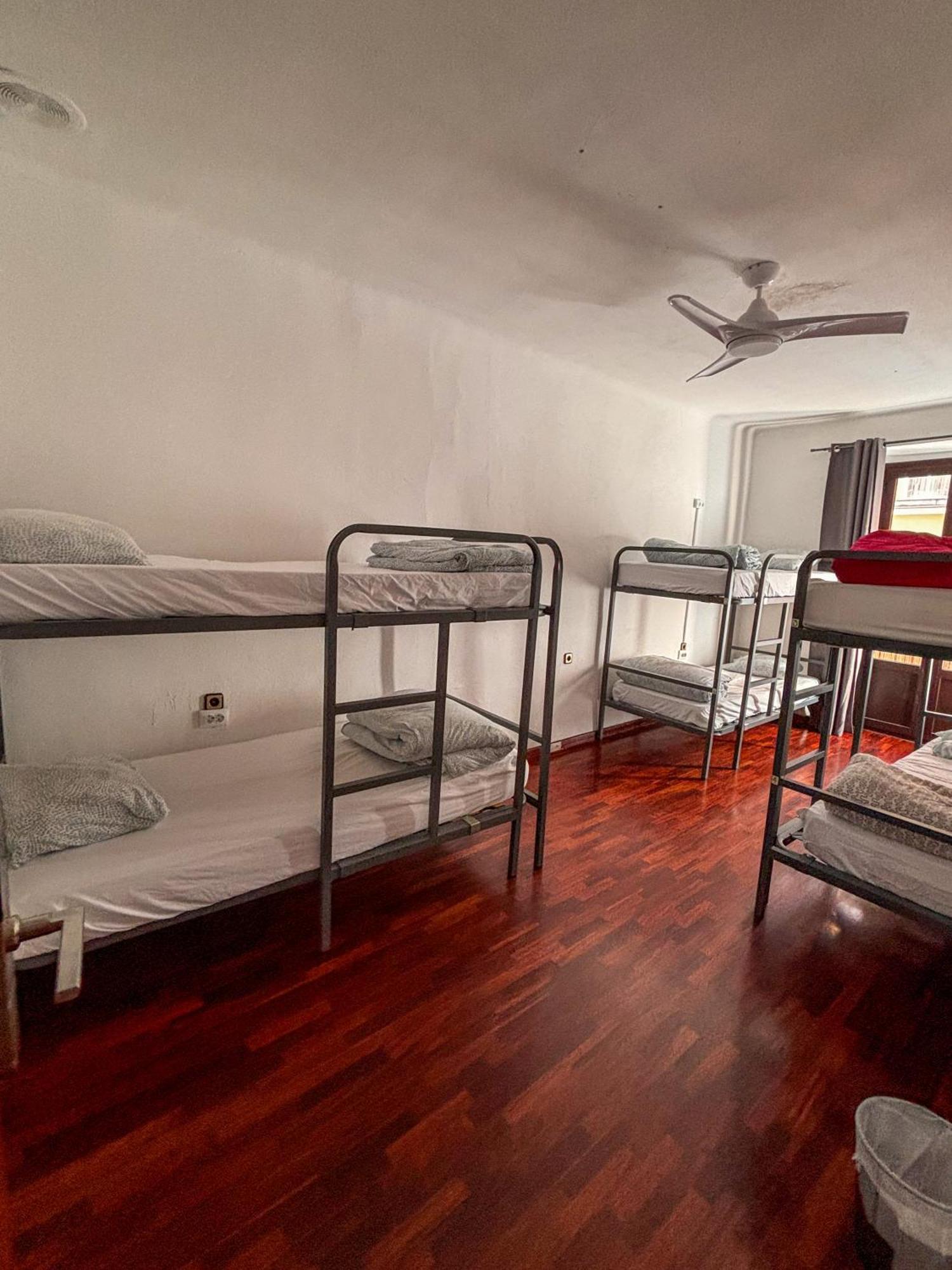 Tarragona Hostel Ngoại thất bức ảnh