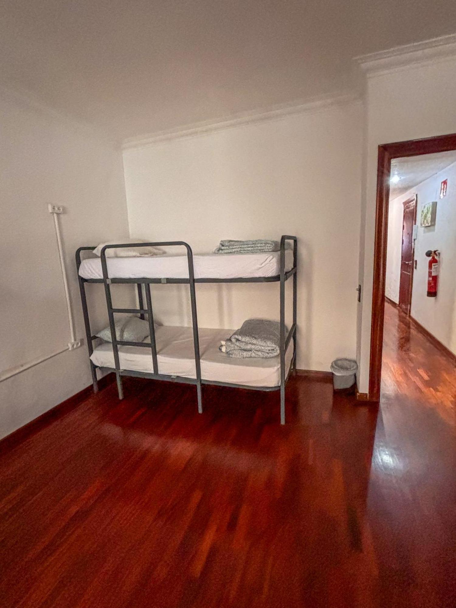 Tarragona Hostel Ngoại thất bức ảnh