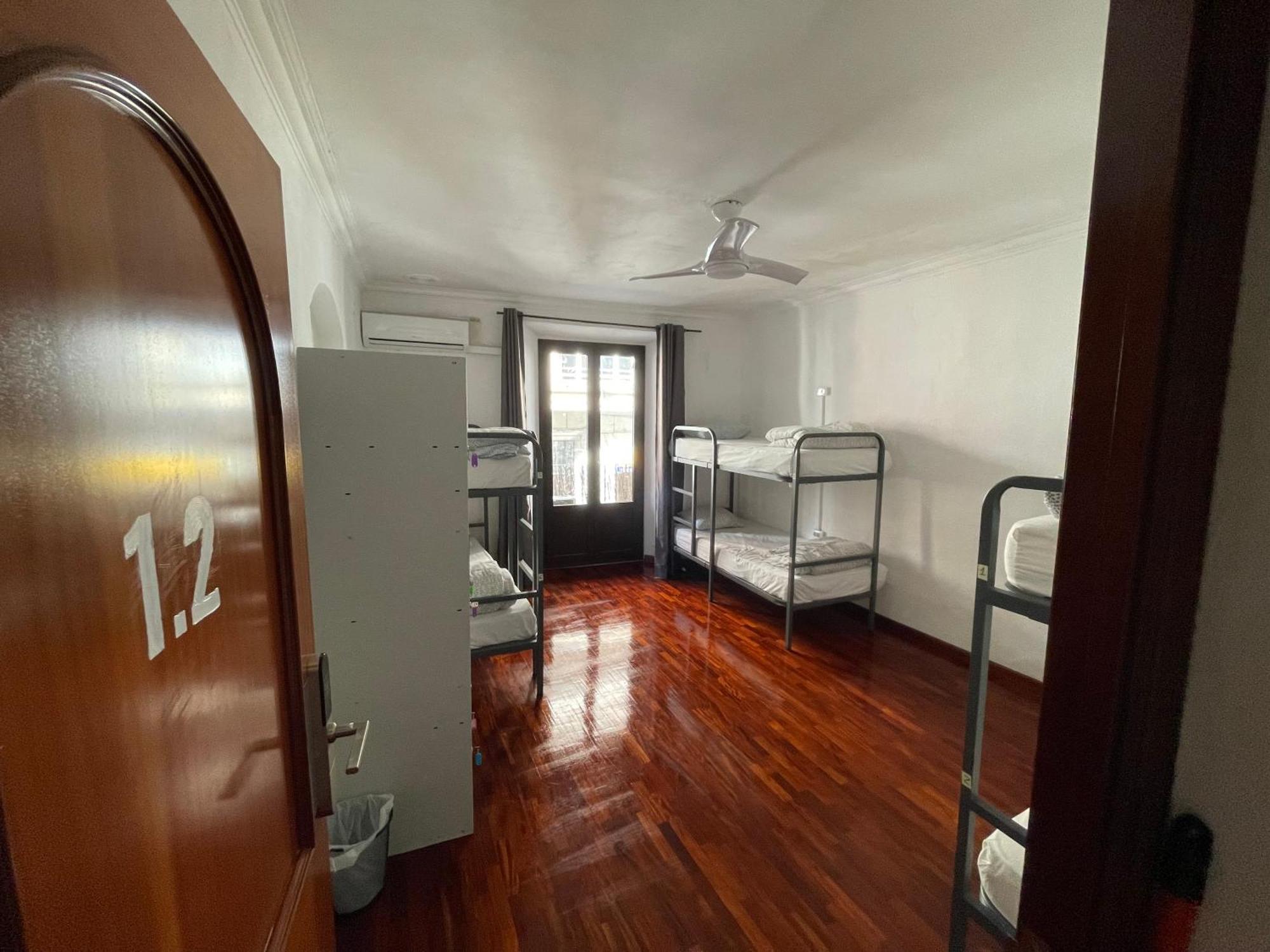 Tarragona Hostel Ngoại thất bức ảnh