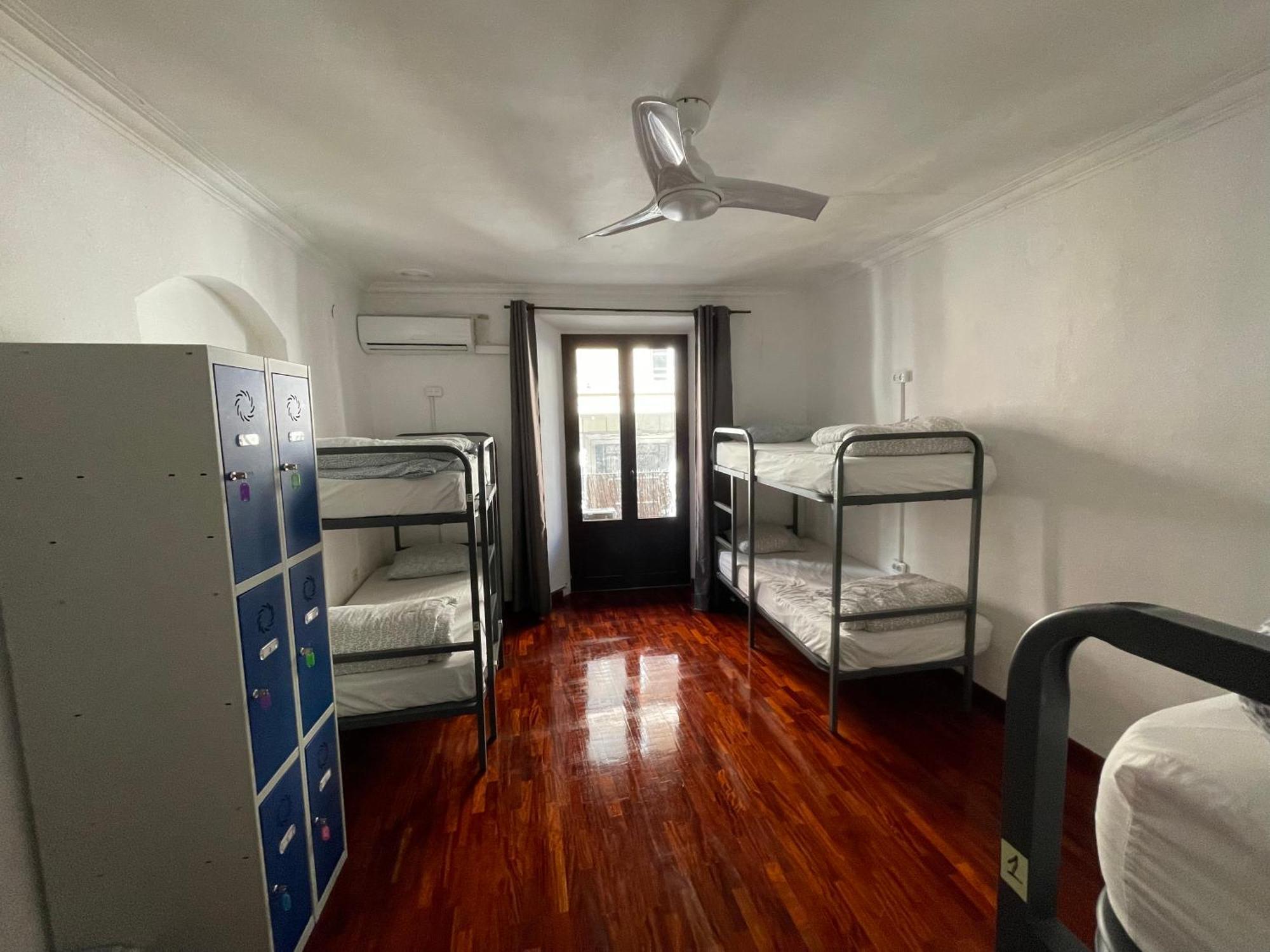 Tarragona Hostel Ngoại thất bức ảnh